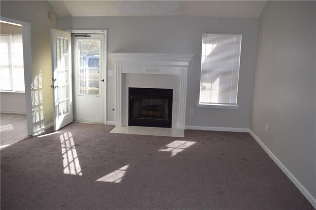 Foto del edificio - 4365 White Pines Ct