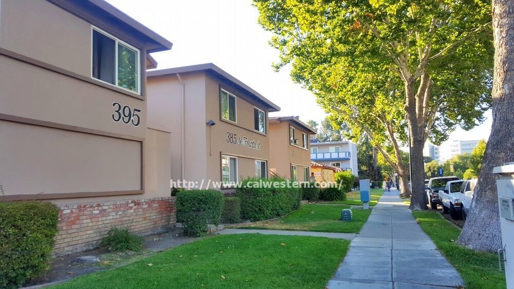 Foto principal - 385 S 4th St