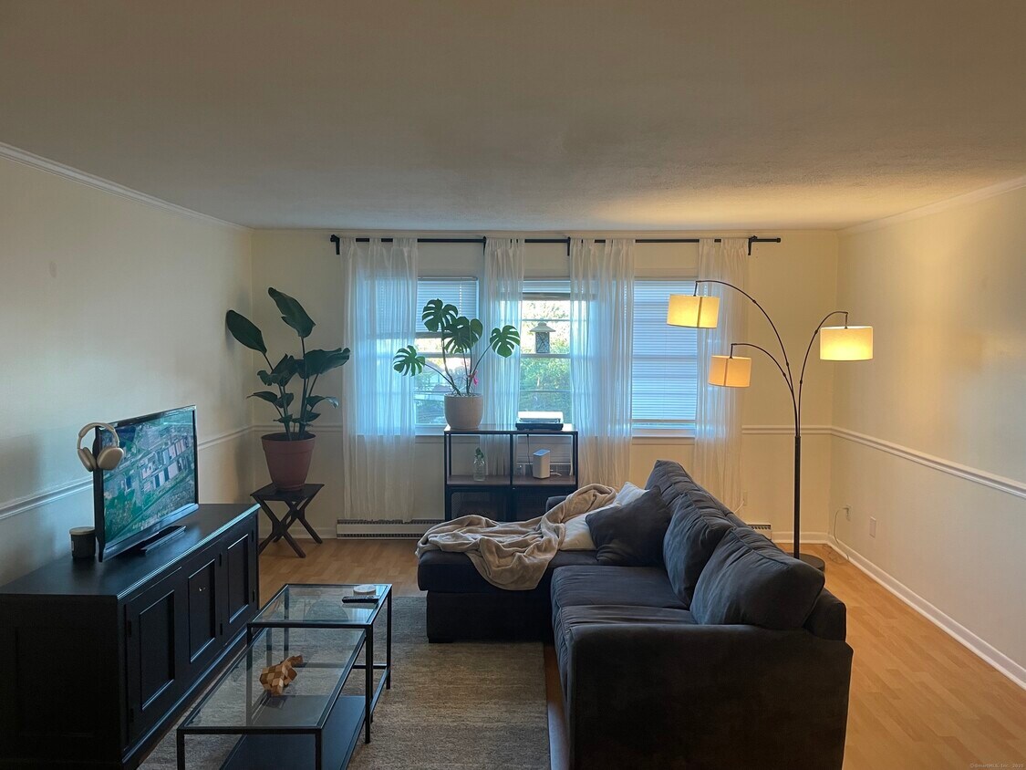 Foto principal - 1730 State St