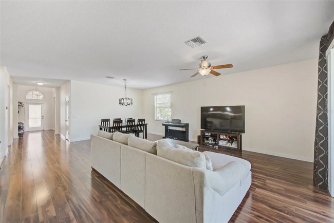 Foto del edificio - 13818 Chalk Hill Pl