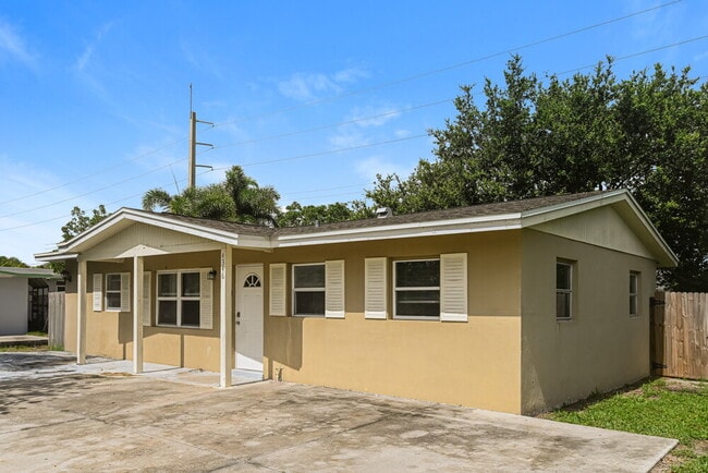 Building Photo - 4346 Tufts Ave