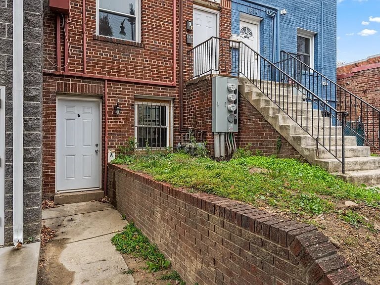 Photo - 1812 Benning Rd NE (Washington, DC)