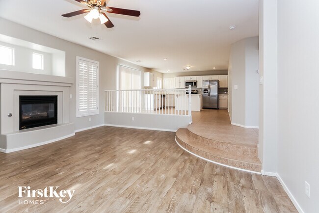 Foto del edificio - 8645 Radiant Ruby Ave
