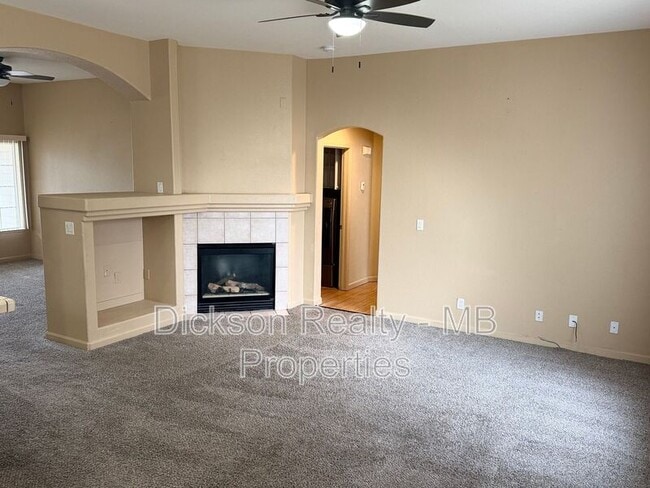 Building Photo - 3351 Toledo Ct