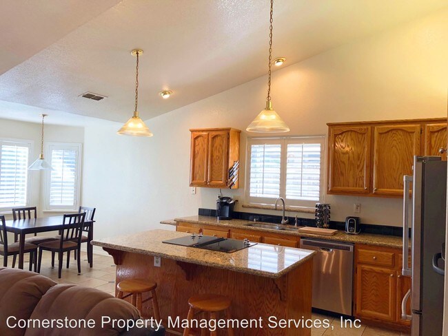 Building Photo - 7536 Sylvan Creek Ct
