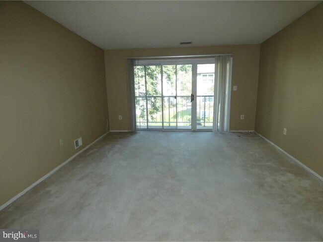 Foto del edificio - 12 Holly Ct