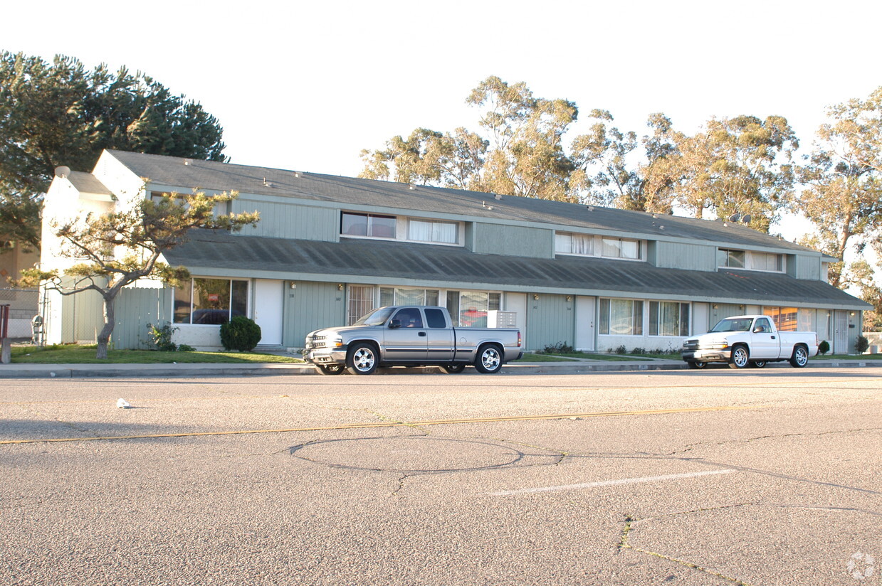 Foto del edificio - 338-350 W Harvard St