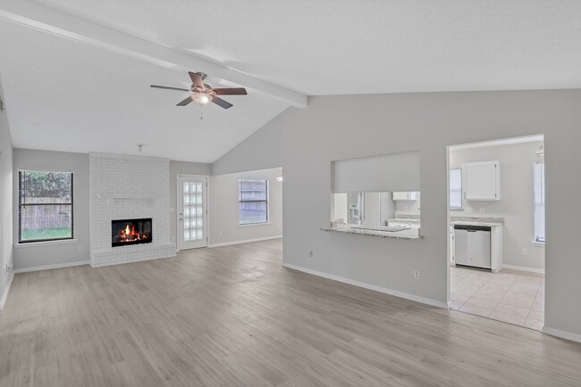 Building Photo - Renovated 3 bedroom/ 2 bathroom home on th...