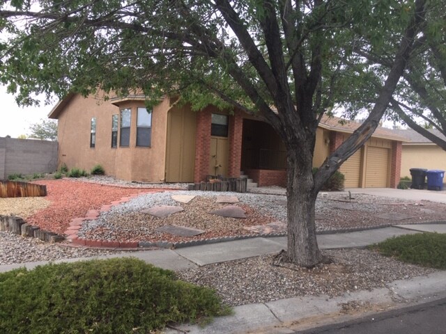 Foto principal - 5601 Chelwood Park Blvd NE