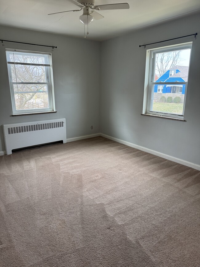 Bedroom 2 - 4248 North Ave