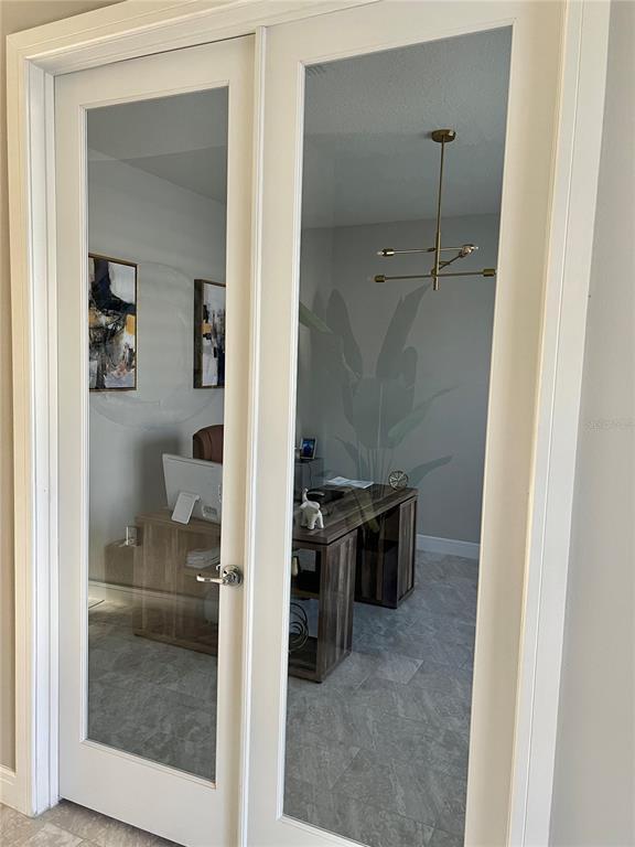 Building Photo - 5353 Royal Point Ave