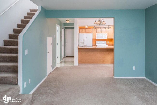 Building Photo - 12484 Silver Fox Ln