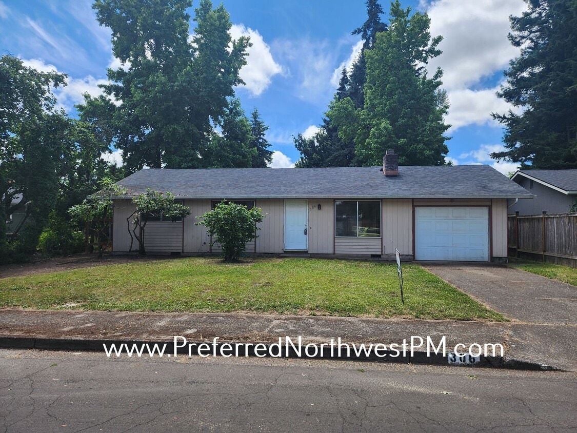 Foto principal - River Road 3 Bedroom Home!
