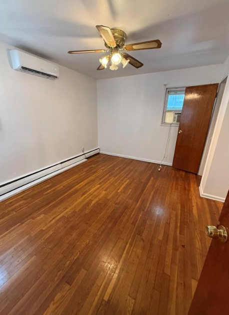Foto del edificio - 10558 Flatlands Ave
