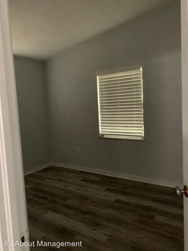 Foto del edificio - 2 br, 1.5 bath House - 2440 S. Elm