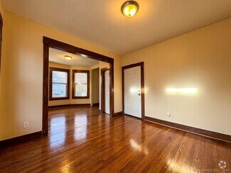 Building Photo - 455 Huntington St