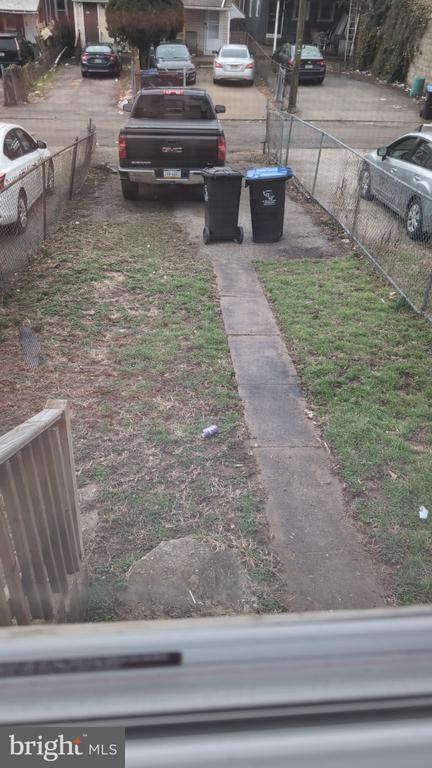 Building Photo - 244 Minor St