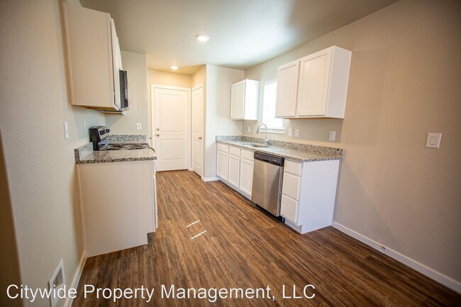 Building Photo - 3 br, 2 bath House - 3401 Tiffin Avenue