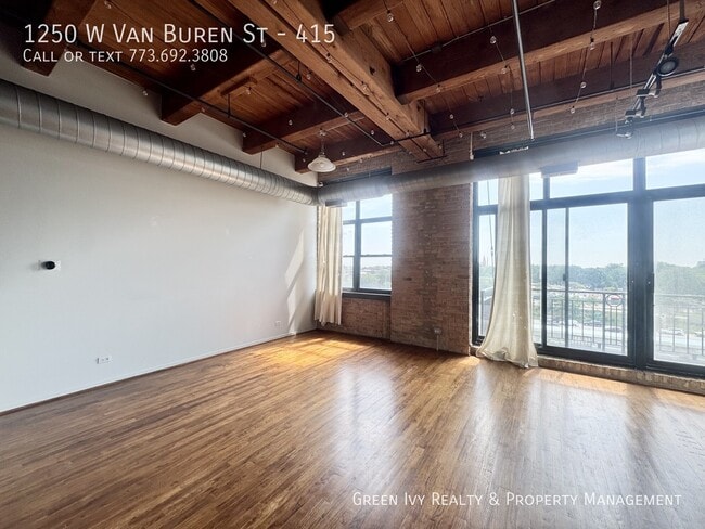 Building Photo - 1250 W Van Buren St