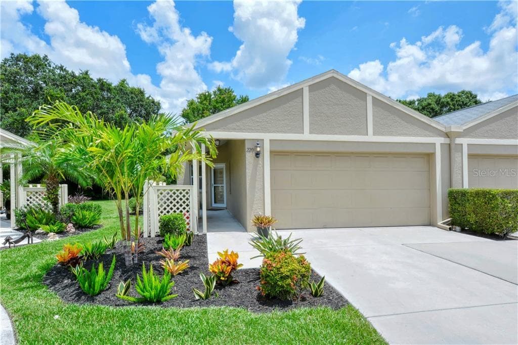 Photo - 220 Chartley Ct N (Sarasota, FL)
