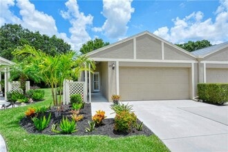 Building Photo - 220 Chartley Ct N