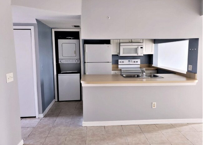 Foto del edificio - 914 Caribbean Dr