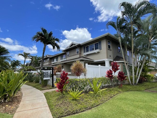 Foto del edificio - $3700 | 3br/2.5ba Townhome in Fairway's Edge