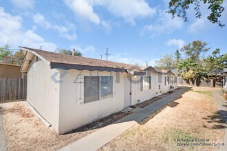 Building Photo - 1705 Kenwood St