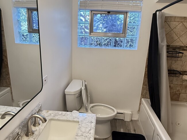 Building Photo - 4201 W 55th St