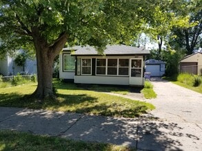 Building Photo - 1110 Dallas Ave SE