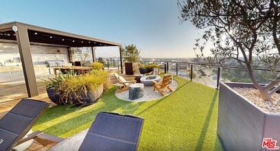 Building Photo - 3800 Mentone Ave