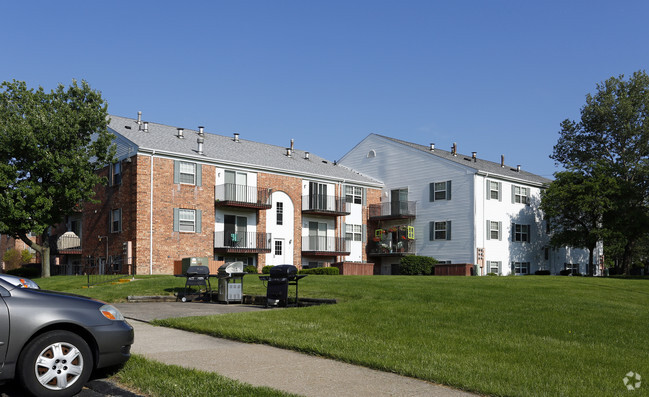 Building Photo - Heather Hills Apartments