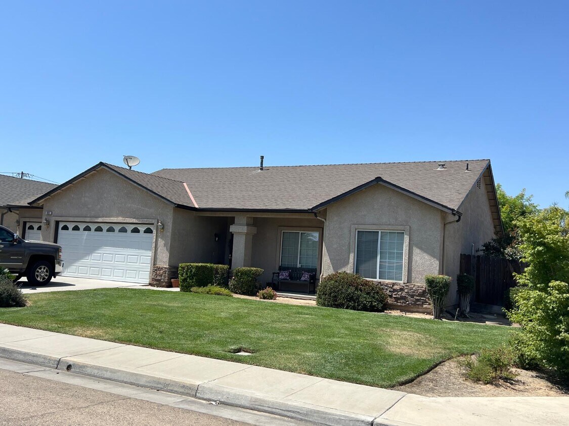 Foto del edificio - 623 W Meadow Ln