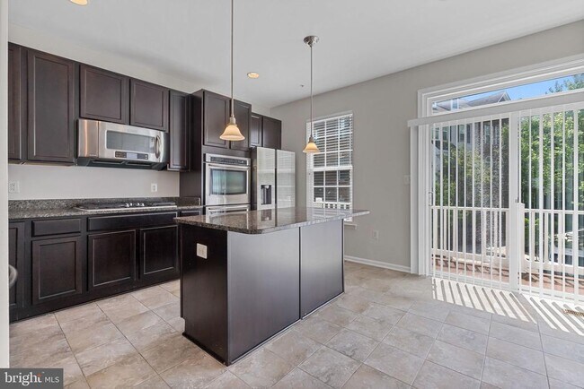 Foto del edificio - 1706 Fernwood Dr