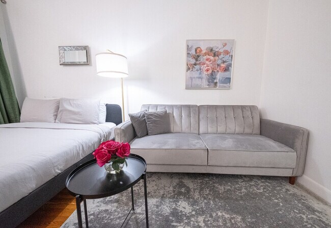 Foto del edificio - 328 E 74th St