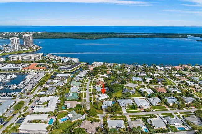 Building Photo - 130 Gulfstream Rd