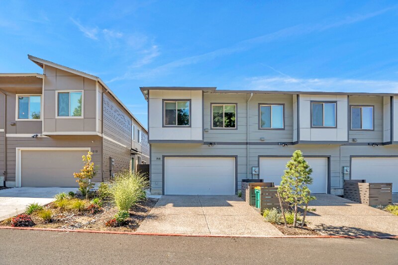 198 SW Lancaster Ct, Troutdale, OR 97060 House Rental in Troutdale