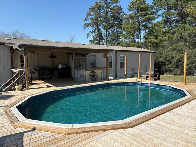 Foto del edificio - 14525 Oak Hill Ln