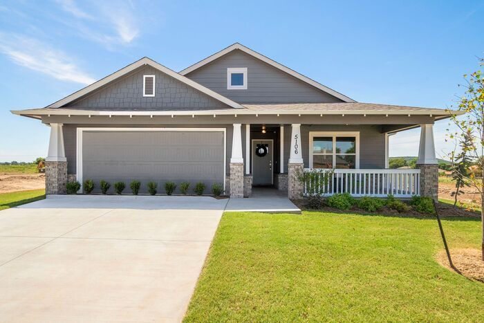 Foto principal - Brand New Model Home for Lease!