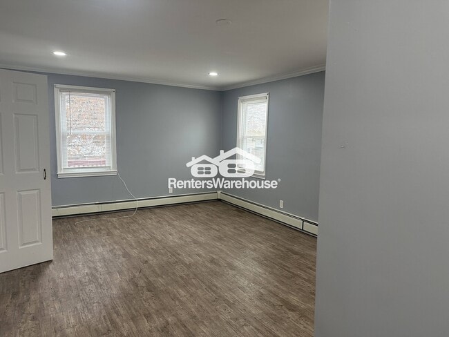 Building Photo - 3026 Lavender Ave