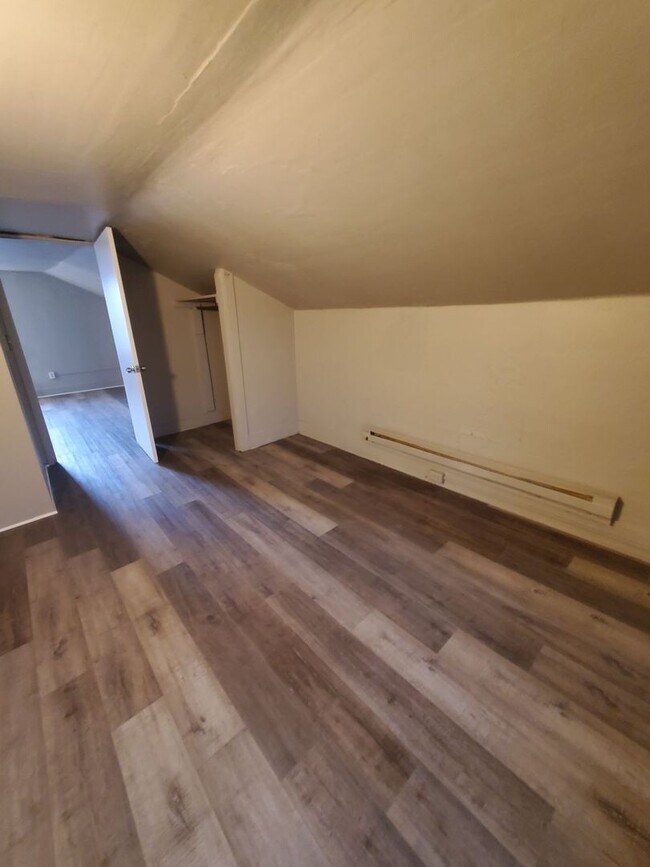 Foto del edificio - 5026-5028 18th Ave. (Duplex)(ACE PROPERTY)