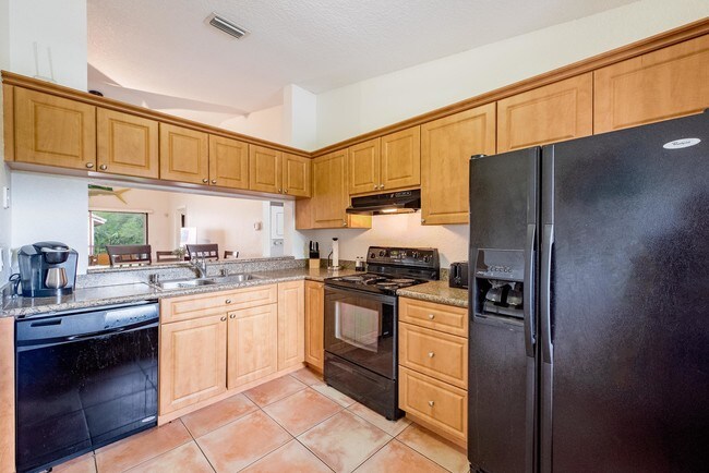 Foto del edificio - 3350 Jaywood Terrace