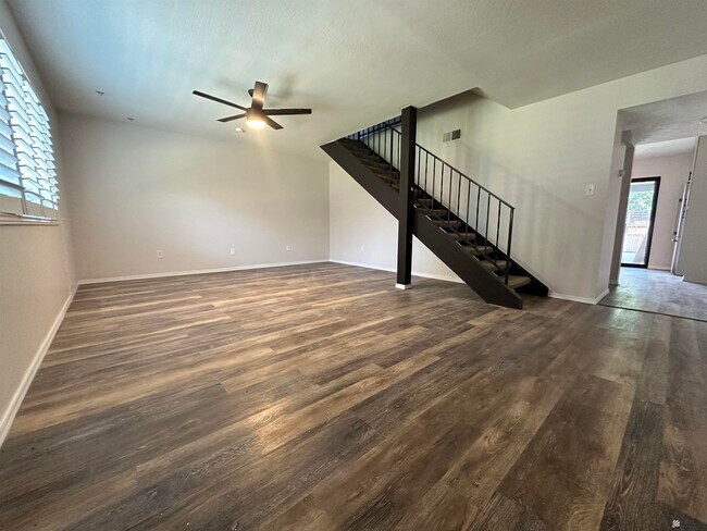 Foto del edificio - 2490 W Yowell Ct