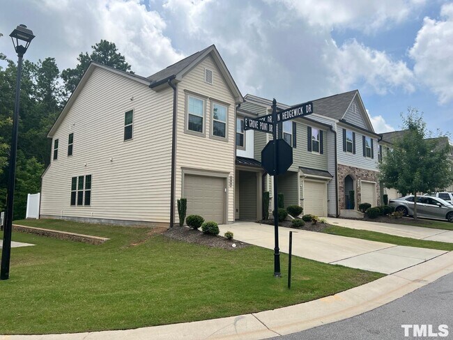 Foto del edificio - 106 E Grove Point Dr