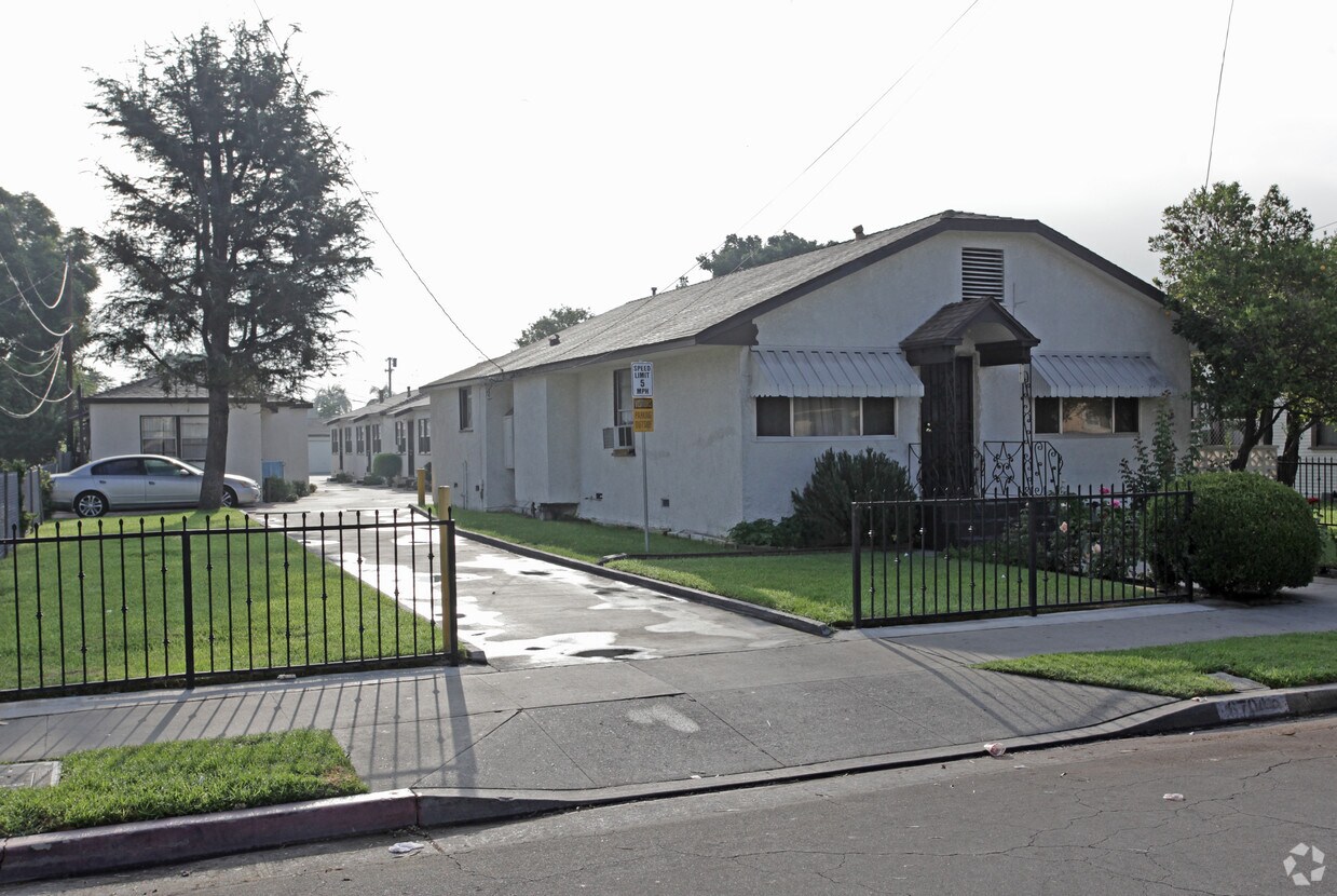 Primary Photo - 6702 Flora Ave