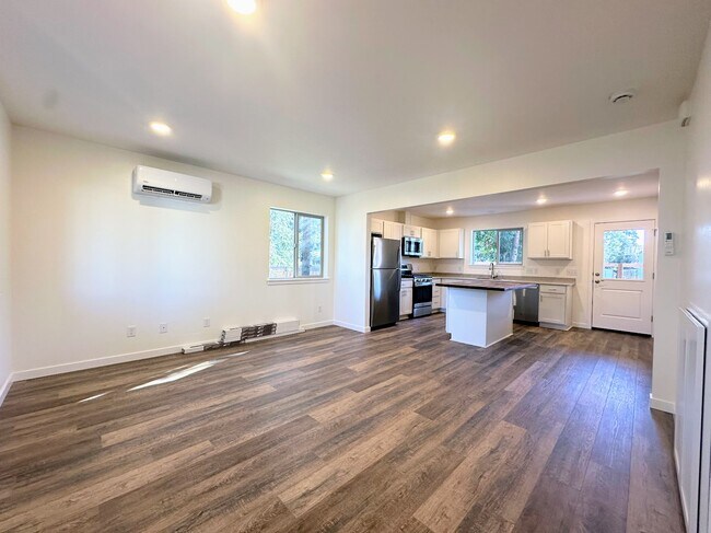 Foto del edificio - 112 Maple St