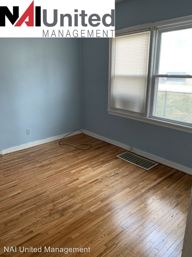 Primary Photo - 2 br, 1 bath Apartment - 2316 Grandview