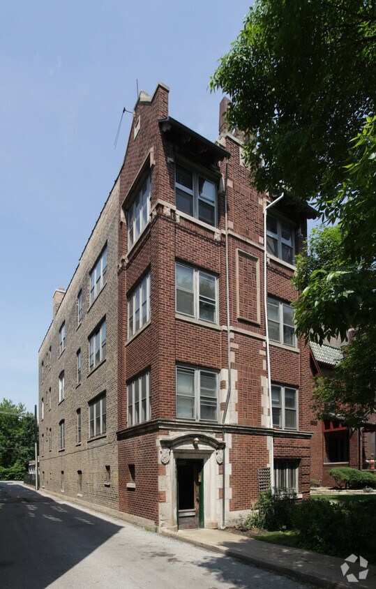 Foto principal - 5448 S Cornell Ave