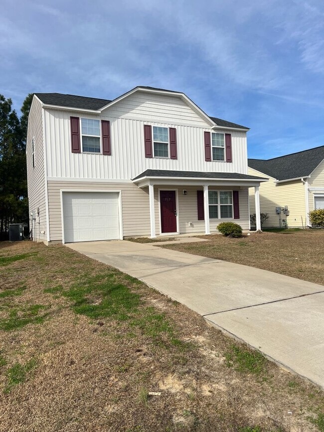 Foto del edificio - 3 bedroom, 2.5 bath home in Longs!