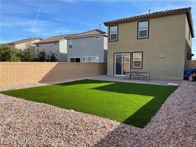 Building Photo - 8802 Sapphire Coast Ave